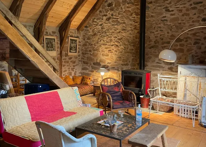 En Pierre Sur Le Chemin De St Jacques De Compostelle Saint-Chély-dʼAubrac