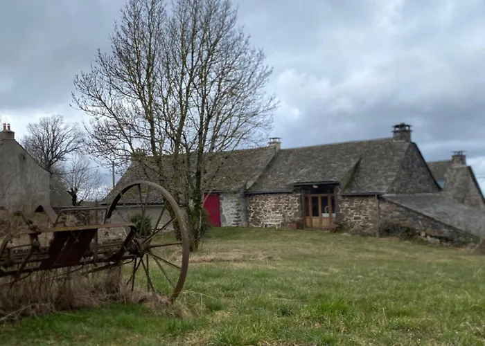 En Pierre Sur Le Chemin De St Jacques De Compostelle 펜션